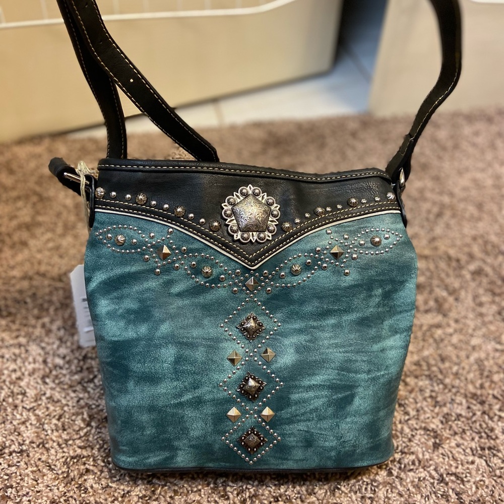Shyanne turquoise crossbody bag